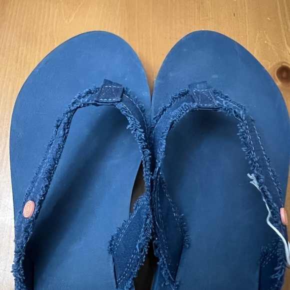 Vionic Beach Unwind Women’s Canvas Slip On Flip Flops in navy size 6 - Picture 5 of 6